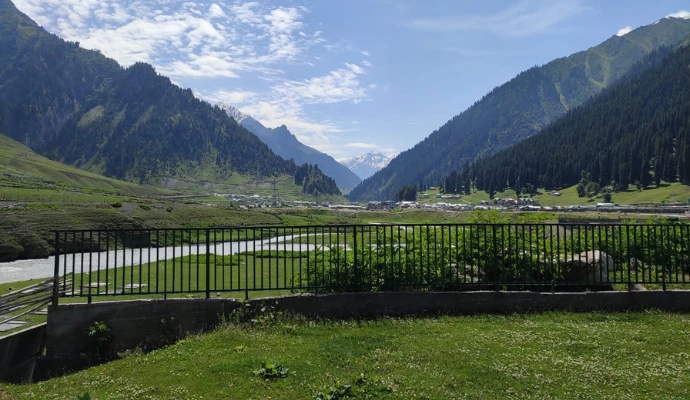 Explore Sonamarg – The Meadow of Gold in Kashmir